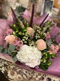 Hydrangea & Blush Rose