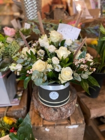 White Roses Hatbox